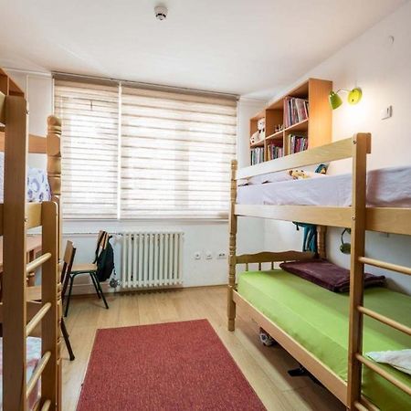 Petar Drapsin Hostel Белград Экстерьер фото