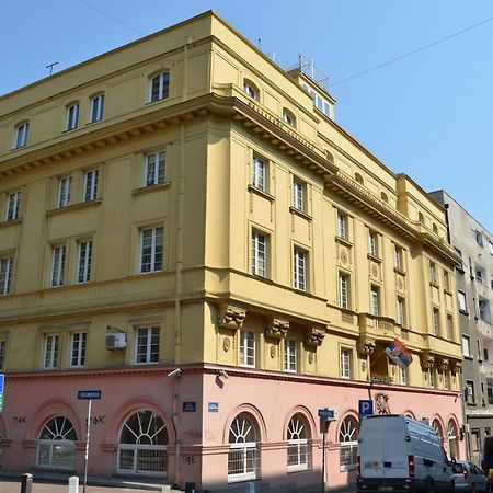 Petar Drapsin Hostel Белград Экстерьер фото